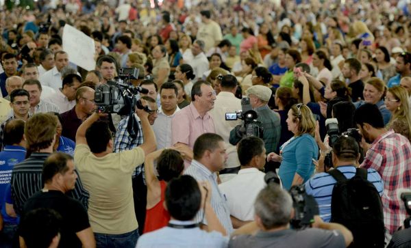 Servidores da Educação ganham vantagens que somam R$ 60 milhões